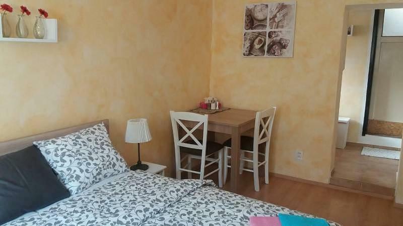 Apartman Lotos Daire Mikulov Dış mekan fotoğraf